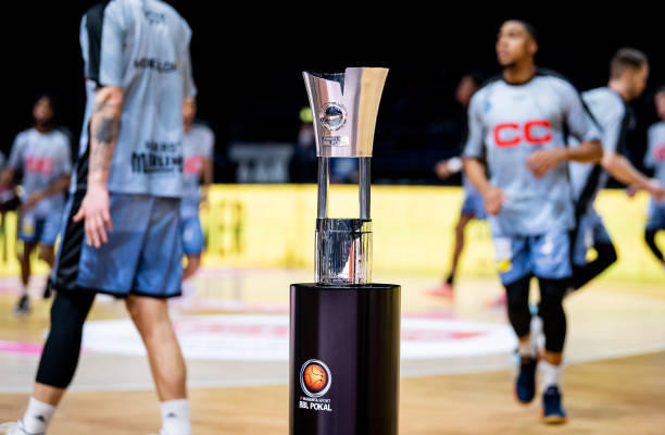 巴萨极有可 巴萨极有可