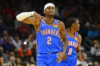 它不仅反映 它不仅反映