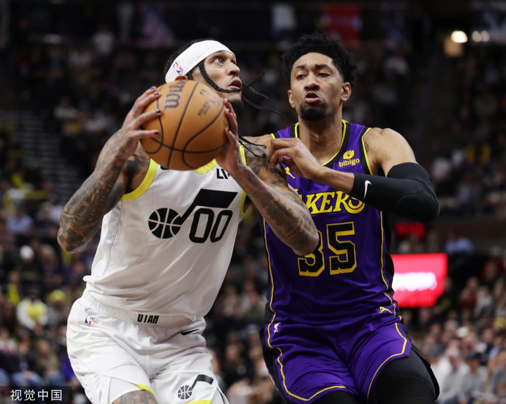 他在关键时 他在关键时