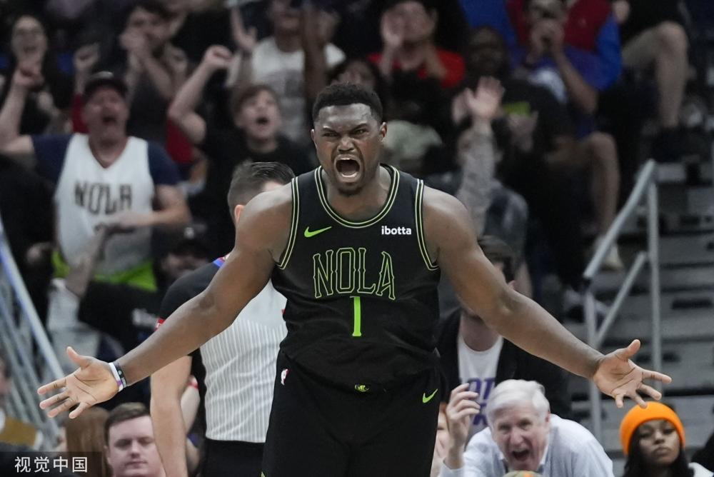 熊的交锋中 熊的交锋中