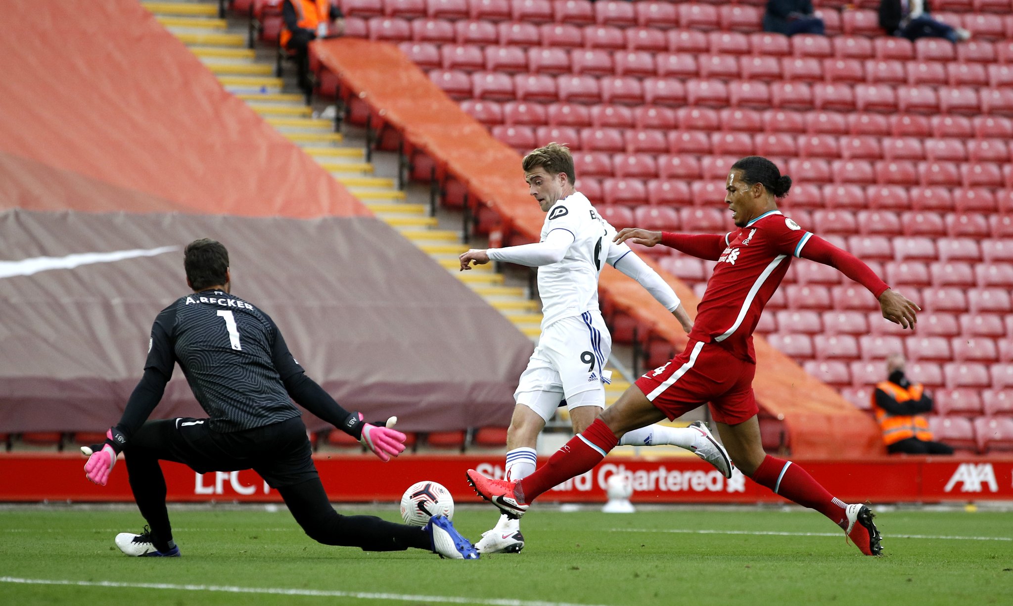 较量中吃了 较量中吃了