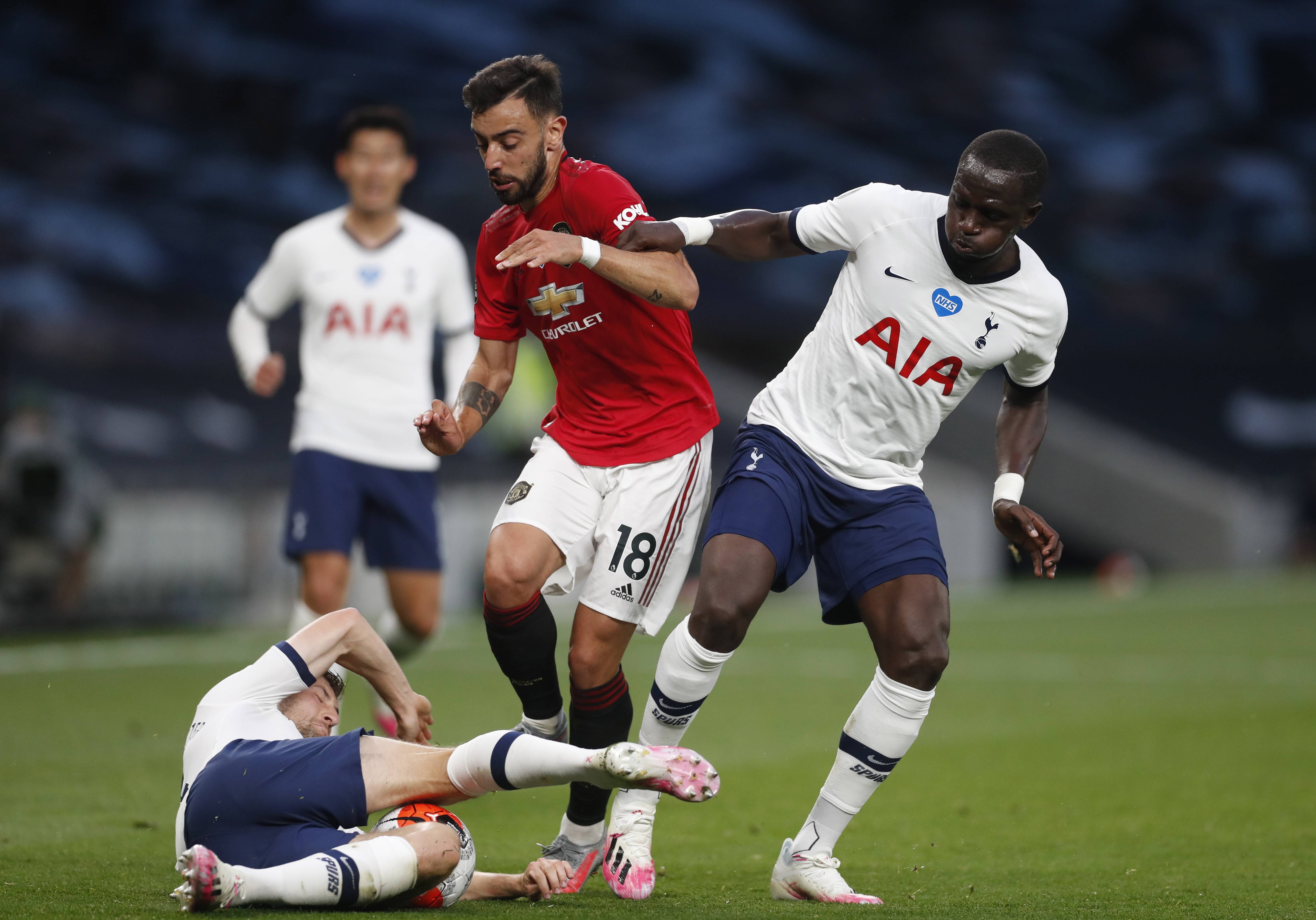 赛事中表现 赛事中表现